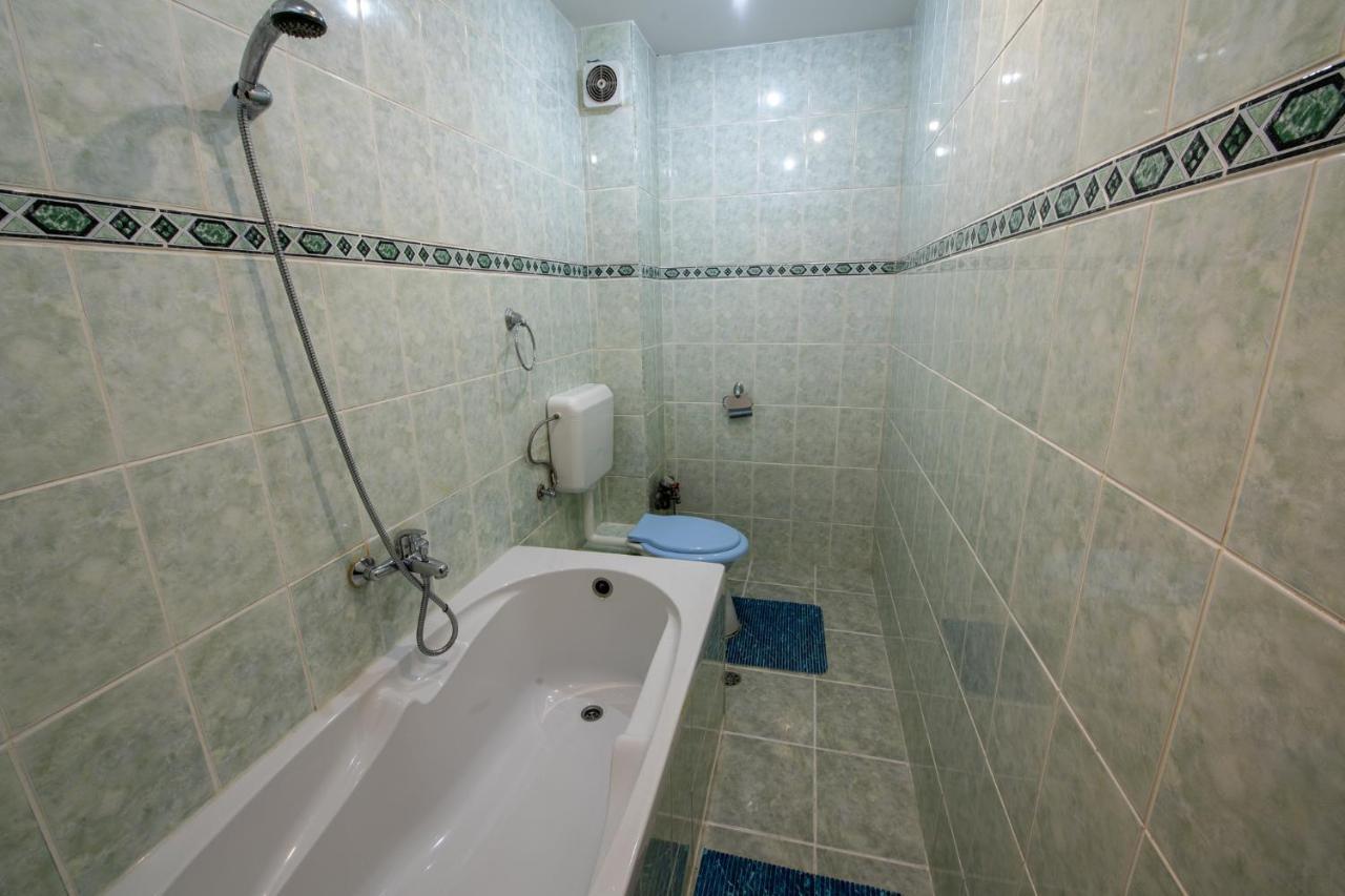 Monik Apartament Sinaia Exteriör bild