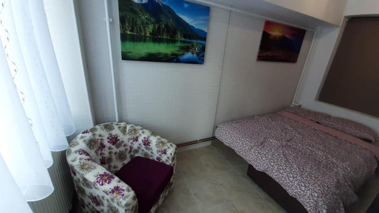 Monik Apartament Sinaia Exteriör bild